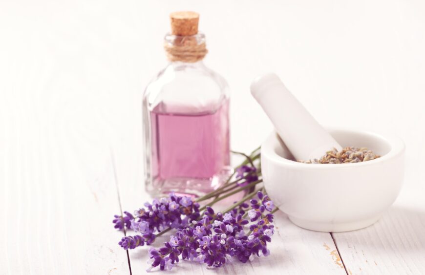 aromatherapy-3173580_1920